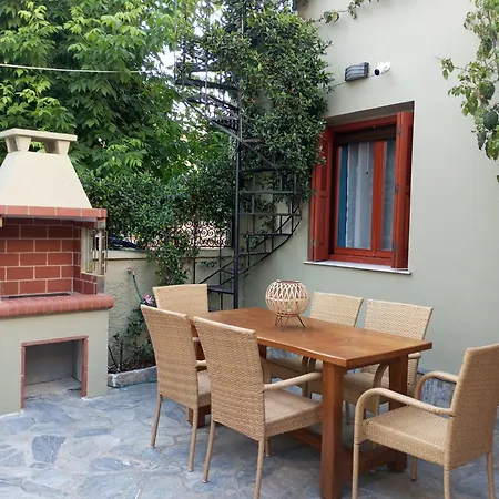 Semesterbostad Elenia's House *
